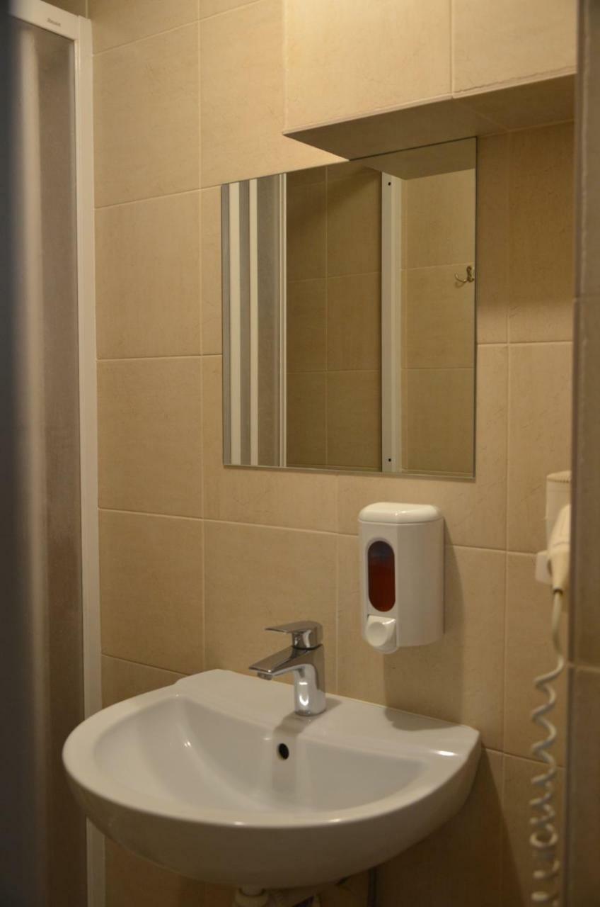 Hostel Vshokoladi Kiev Buitenkant foto