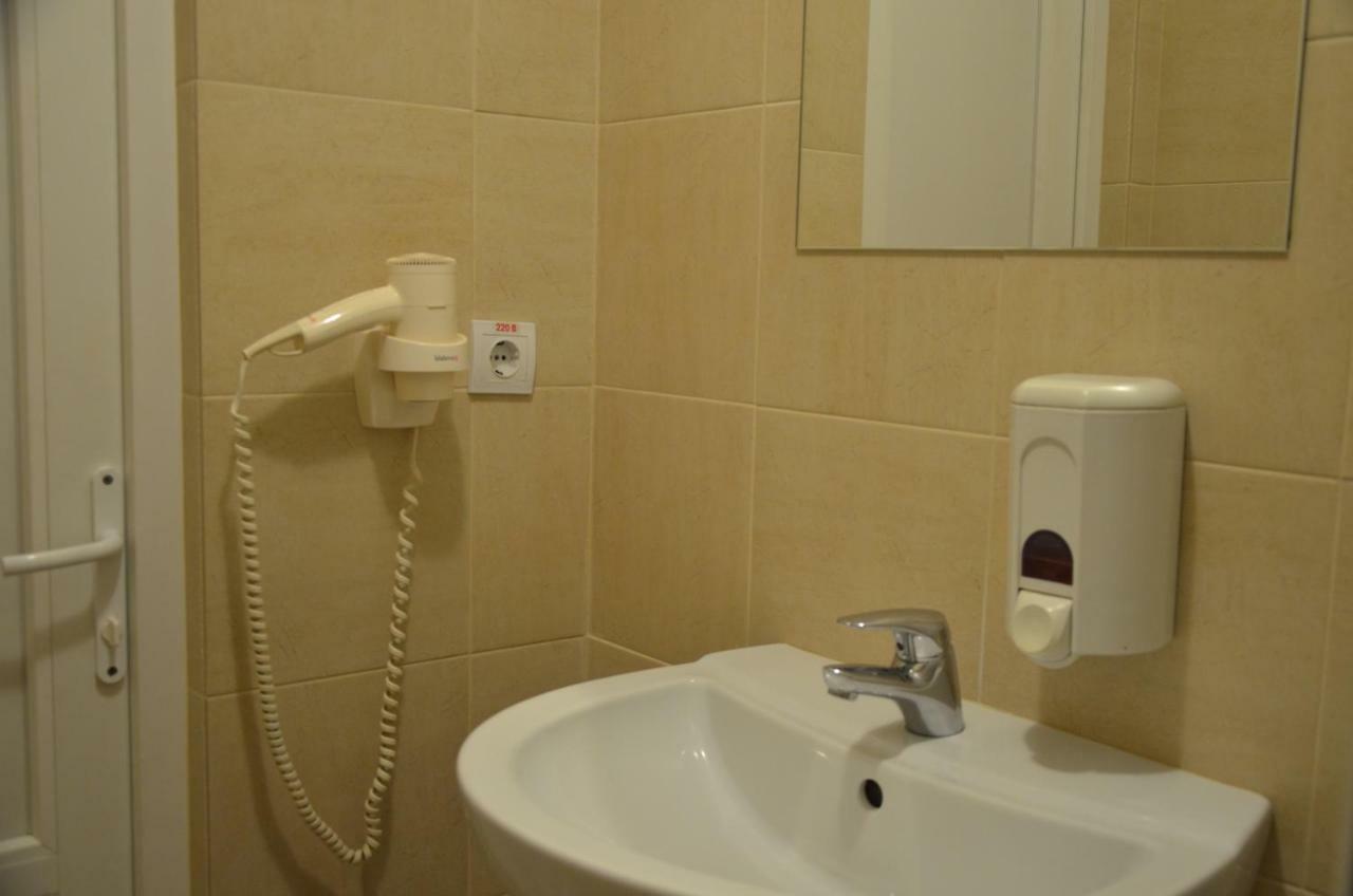 Hostel Vshokoladi Kiev Buitenkant foto